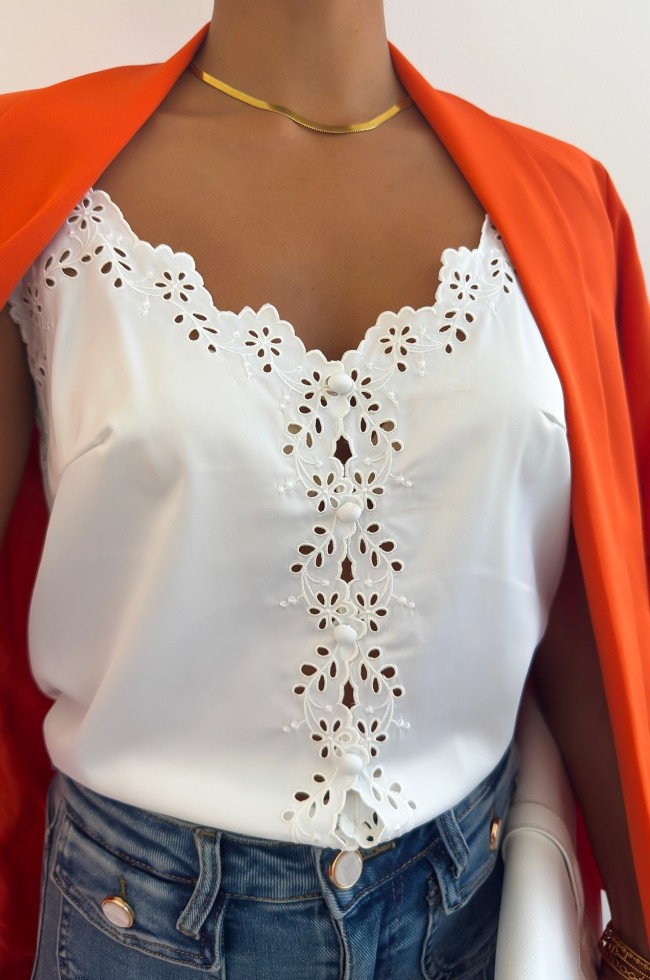 Top Kiara