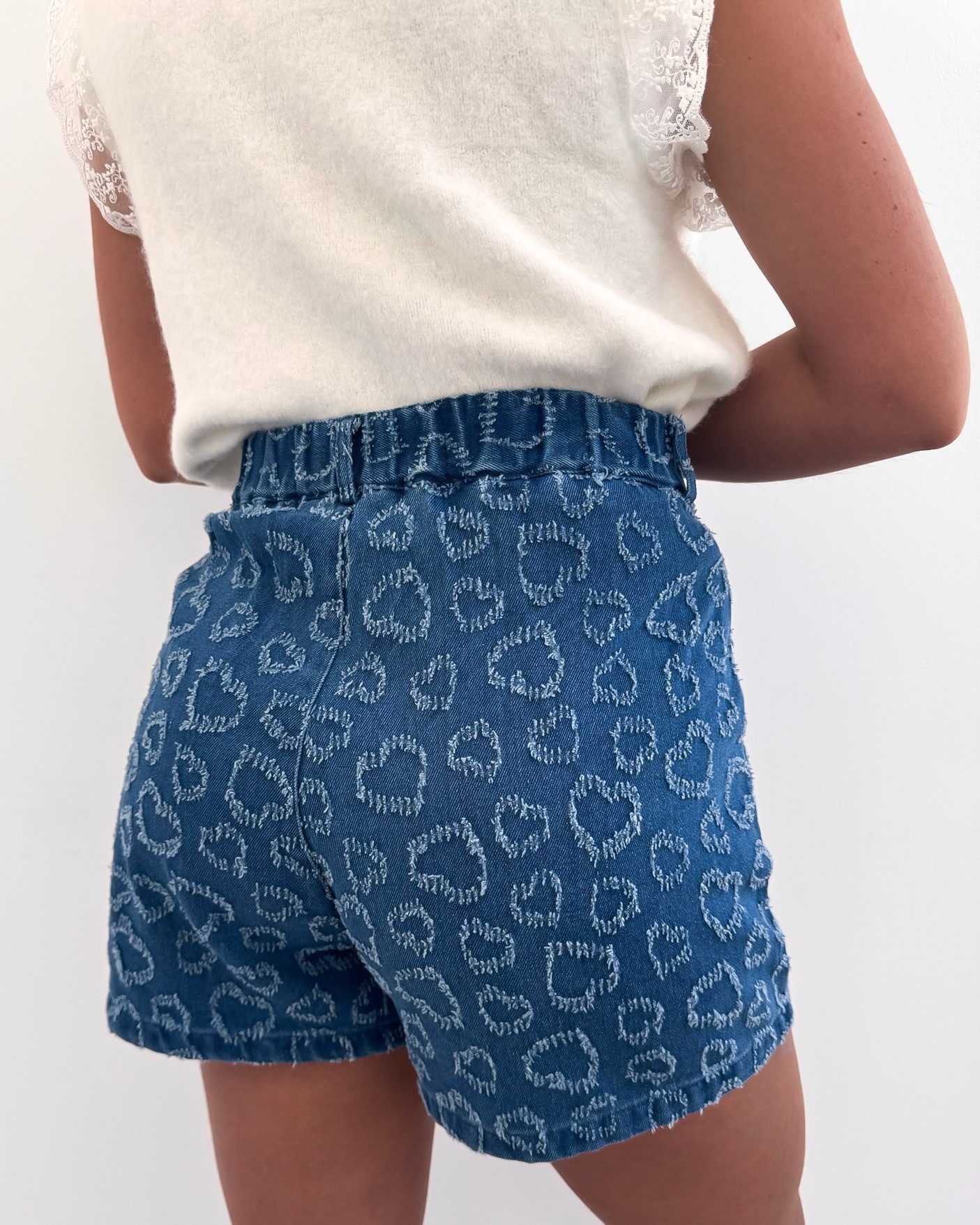 Short Nella